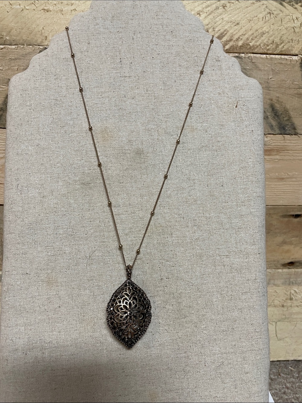 Delicate Filigree Pendant Necklace - Antique Gold
